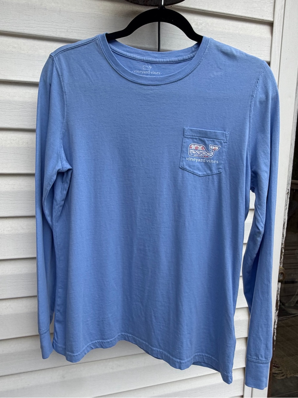 Vineyard Vines Men’s Small Blue Long Sleeve Pocket Tee Whale Graphic